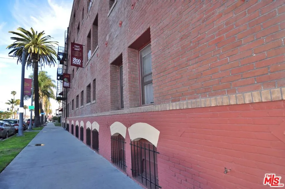 800 Pacific Avenue #401 Long Beach, CA 90813