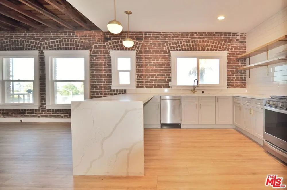 800 Pacific Avenue #401 Long Beach, CA 90813