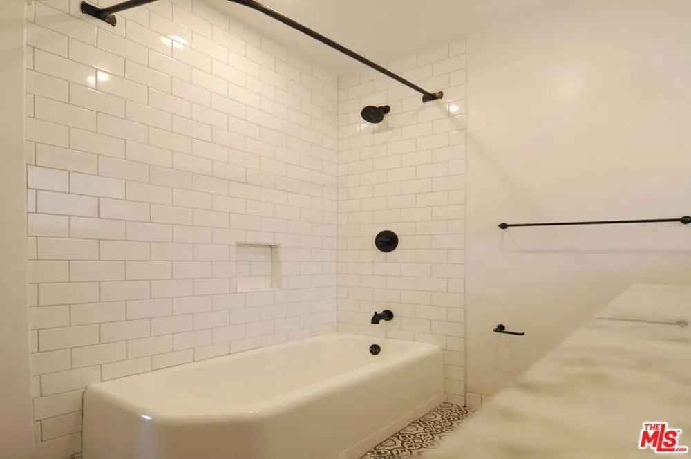 800 Pacific Avenue #401 Long Beach, CA 90813