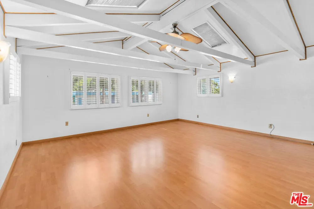 19429 Broadacres Avenue Carson, CA 90746