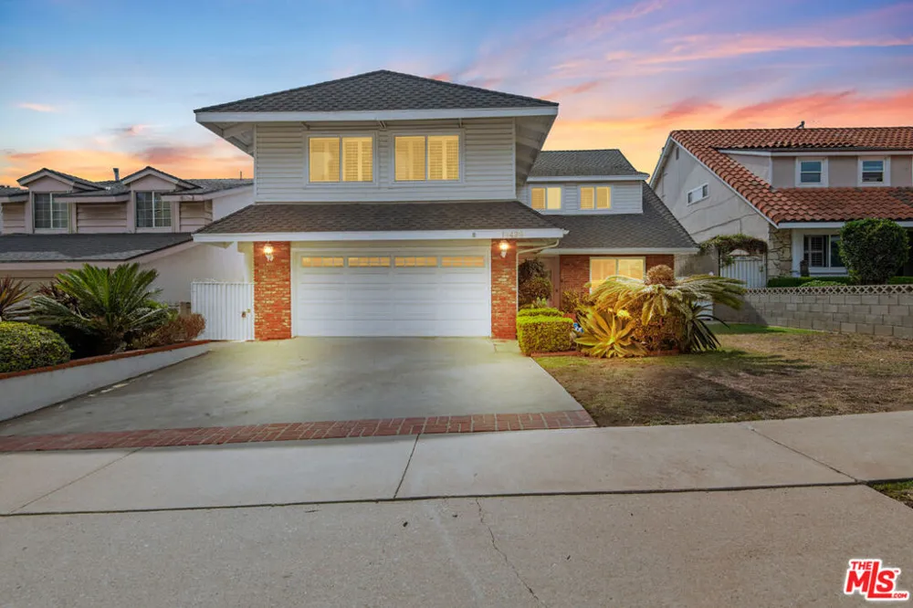 19429 Broadacres Avenue Carson, CA 90746