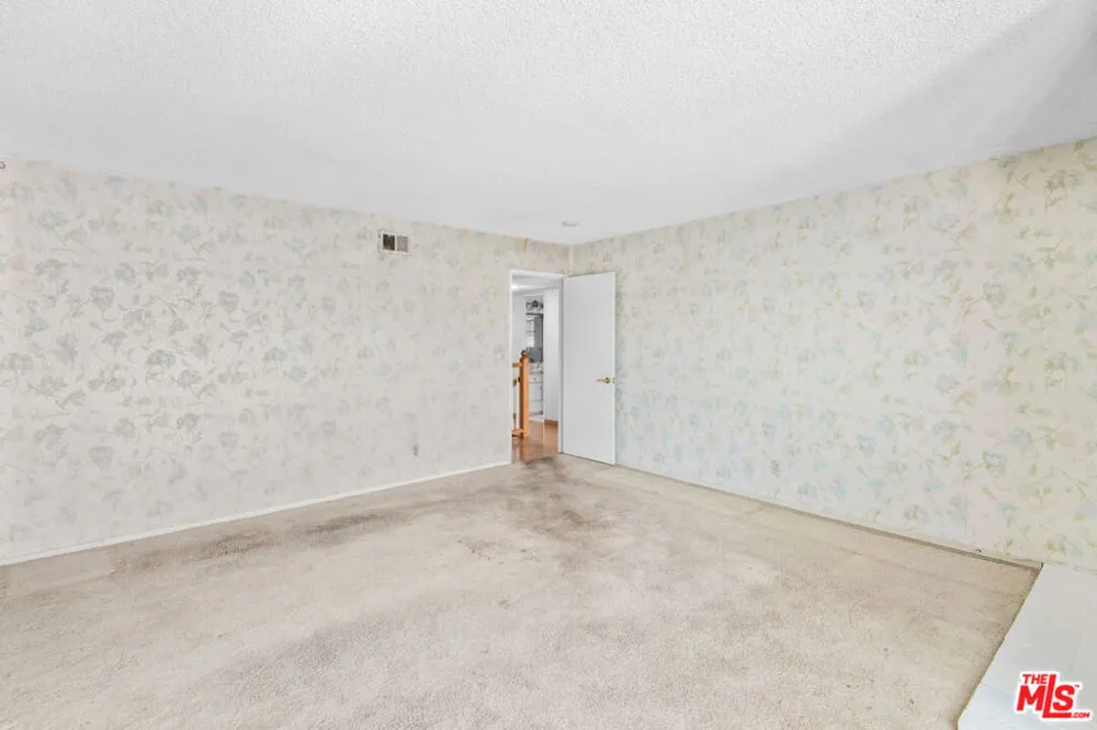 19429 Broadacres Avenue Carson, CA 90746