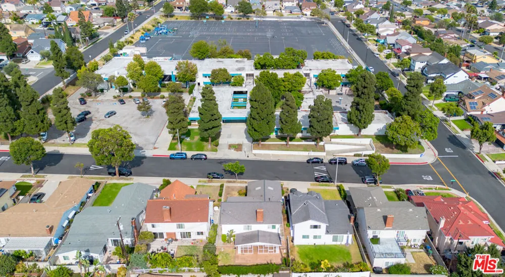 19429 Broadacres Avenue Carson, CA 90746