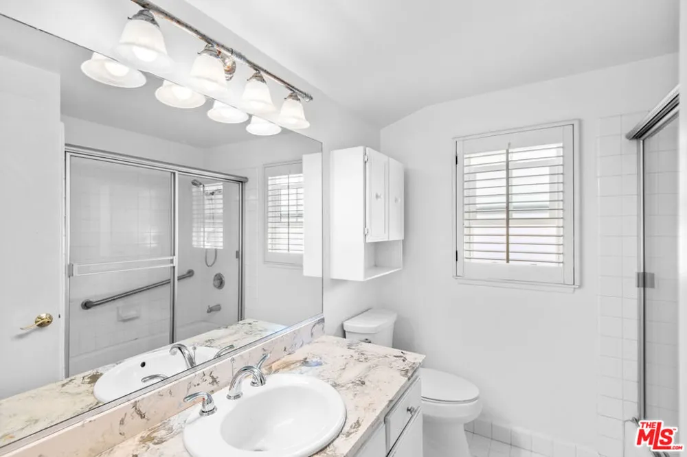 19429 Broadacres Avenue Carson, CA 90746