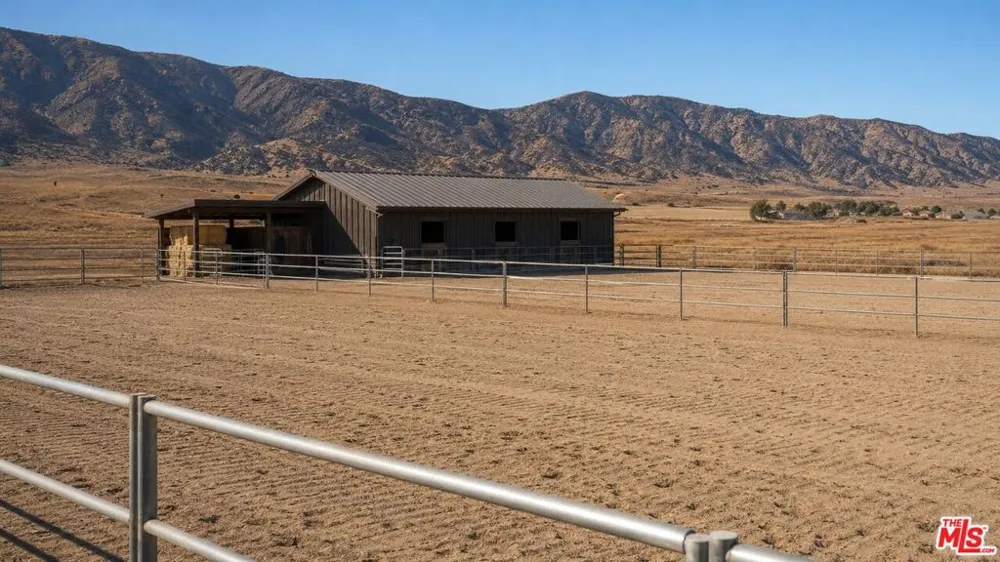 18946 Cherry Lane Tehachapi, CA 93561