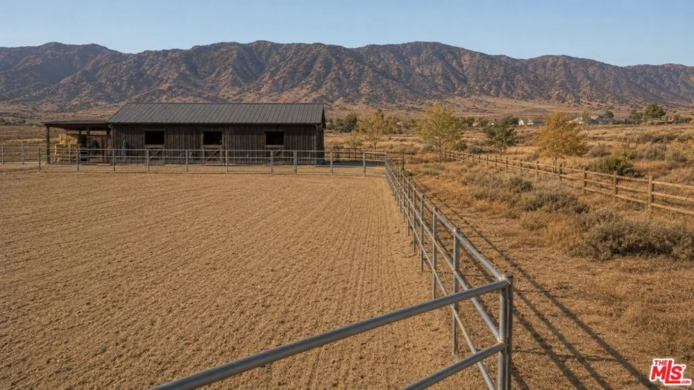 18946 Cherry Lane Tehachapi, CA 93561