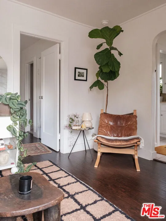 55 W Washington Boulevard Pasadena, CA 91103
