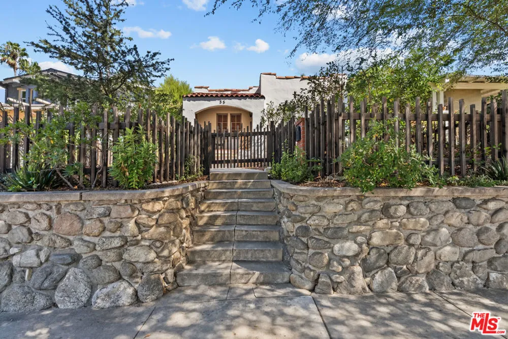 55 W Washington Boulevard Pasadena, CA 91103