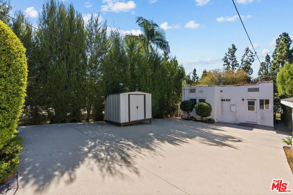 55 W Washington Boulevard Pasadena, CA 91103