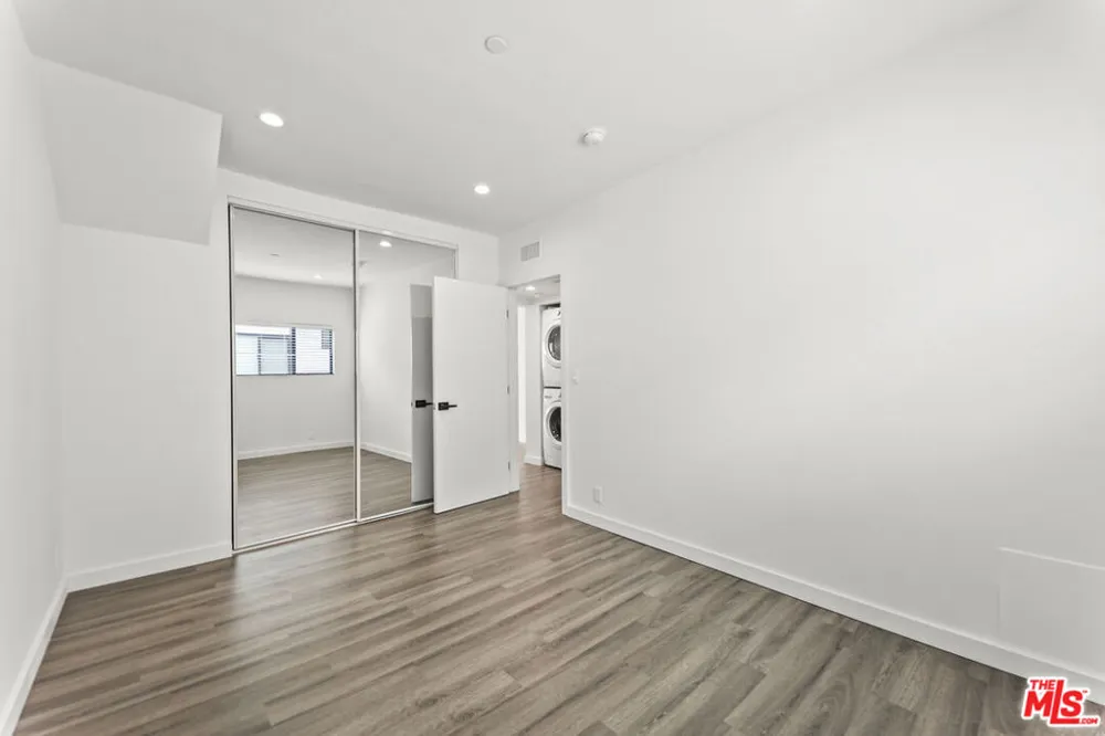 1264 9th Street #B Santa Monica, CA 90401