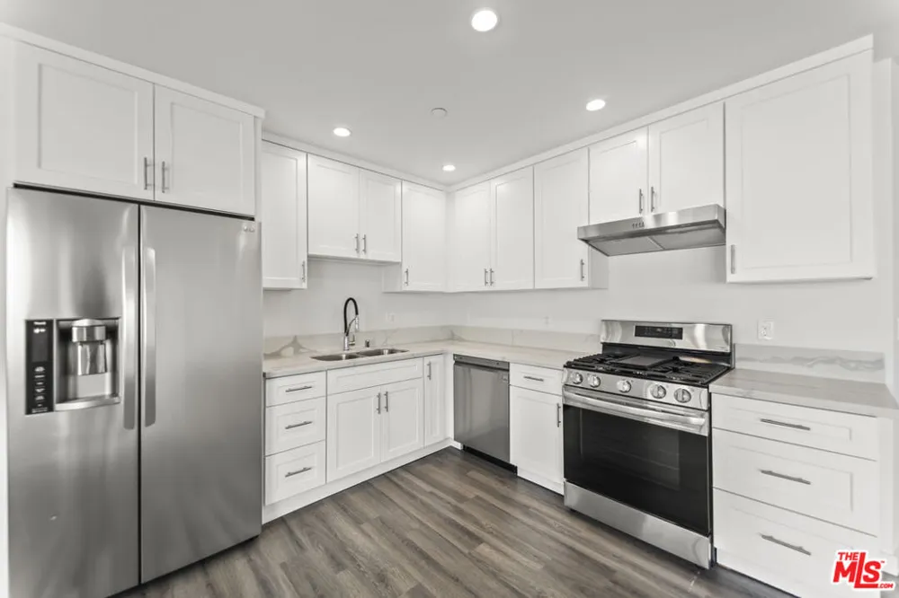 1264 9th Street #B Santa Monica, CA 90401