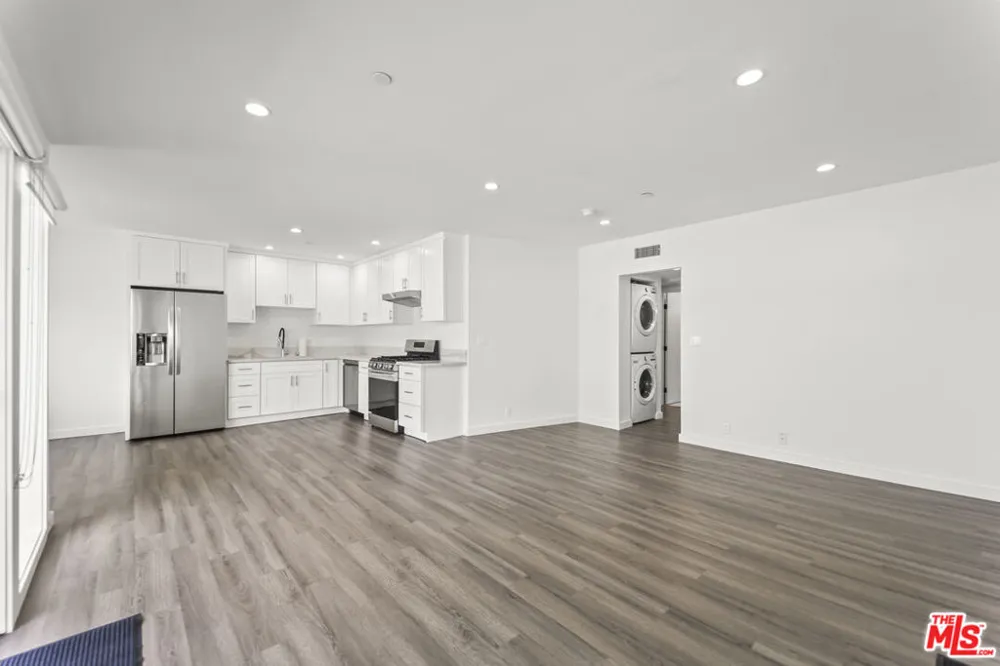 1264 9th Street #B Santa Monica, CA 90401