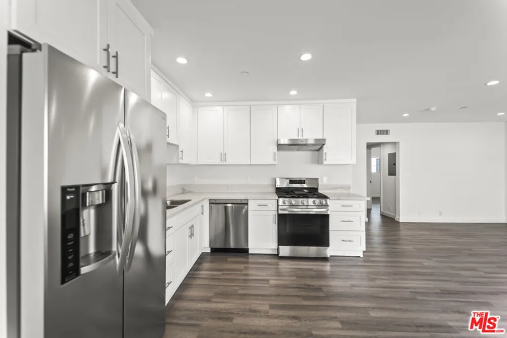 1264 9th Street #B Santa Monica, CA 90401