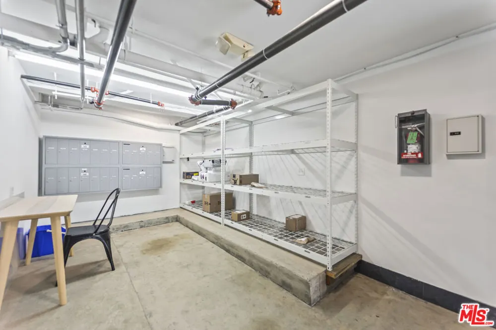 1264 9th Street #B Santa Monica, CA 90401