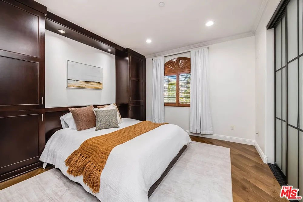 4805 Bellflower Avenue #104 Los Angeles, CA 91601
