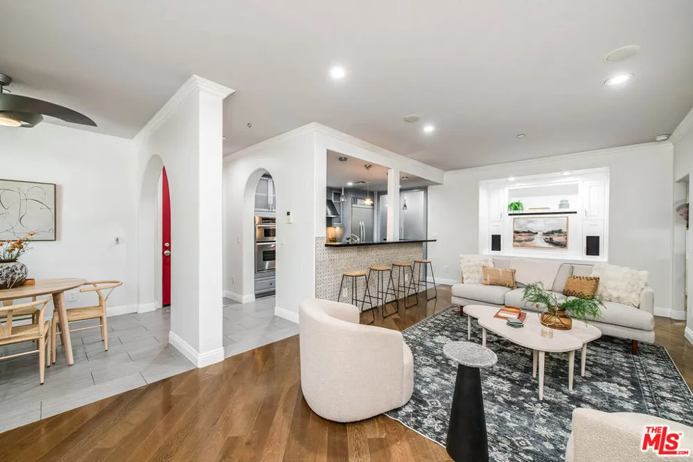 4805 Bellflower Avenue #104 Los Angeles, CA 91601