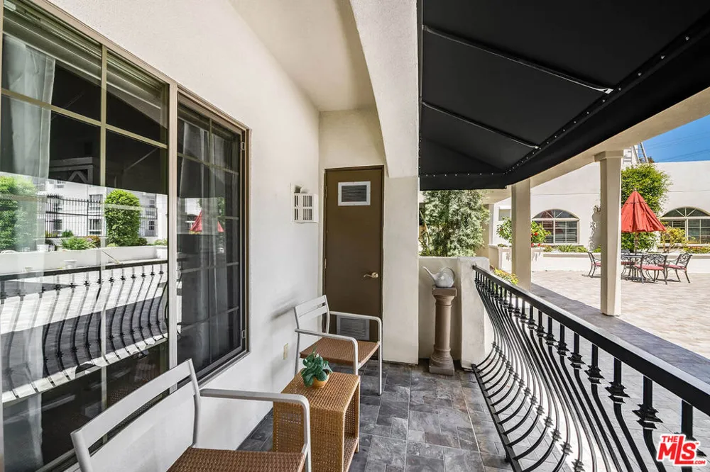 4805 Bellflower Avenue #104 Los Angeles, CA 91601