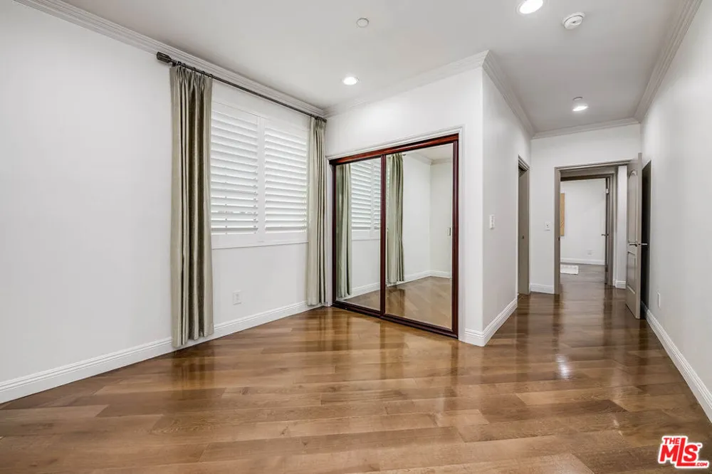 4805 Bellflower Avenue #104 Los Angeles, CA 91601