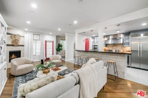 4805 Bellflower Avenue #104