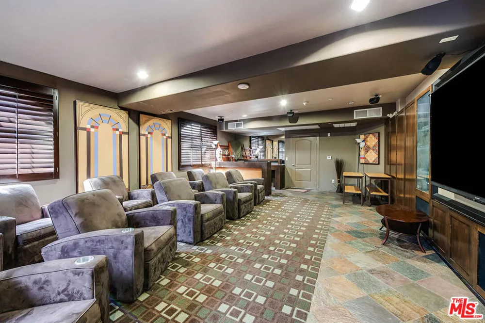 4805 Bellflower Avenue #104 Los Angeles, CA 91601