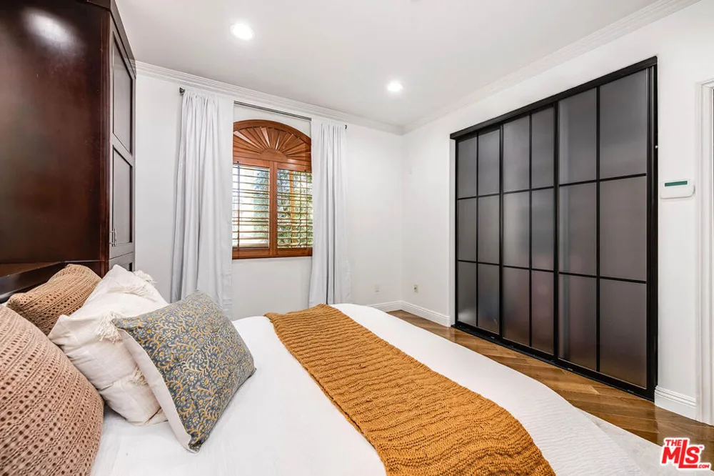 4805 Bellflower Avenue #104 Los Angeles, CA 91601