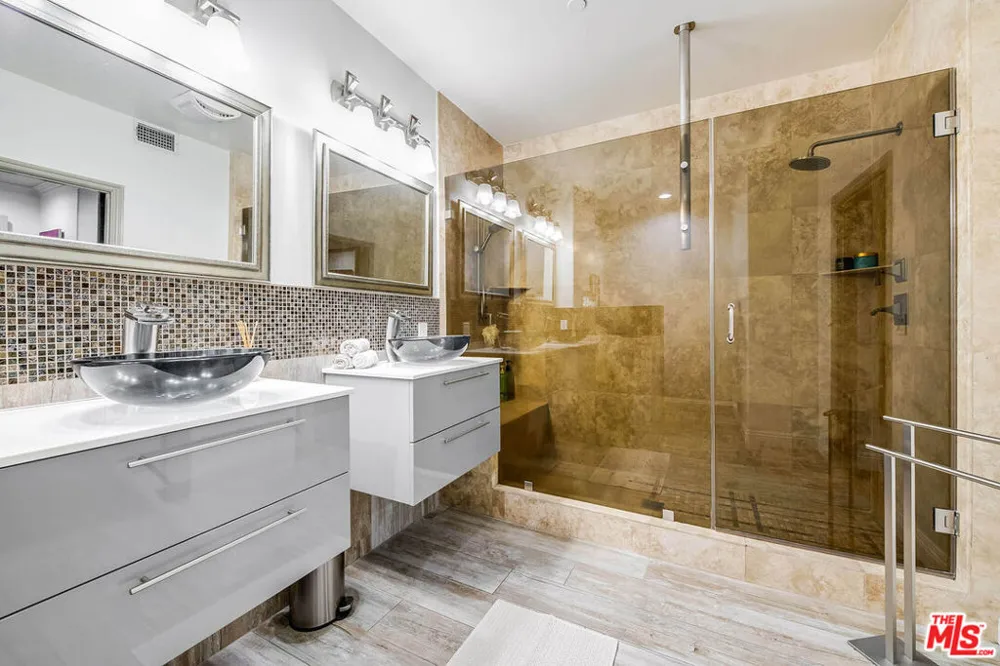 4805 Bellflower Avenue #104 Los Angeles, CA 91601