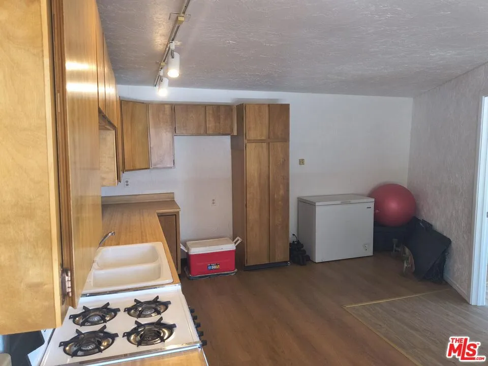 2767 Cedar Lane Big Bear City, CA 92314