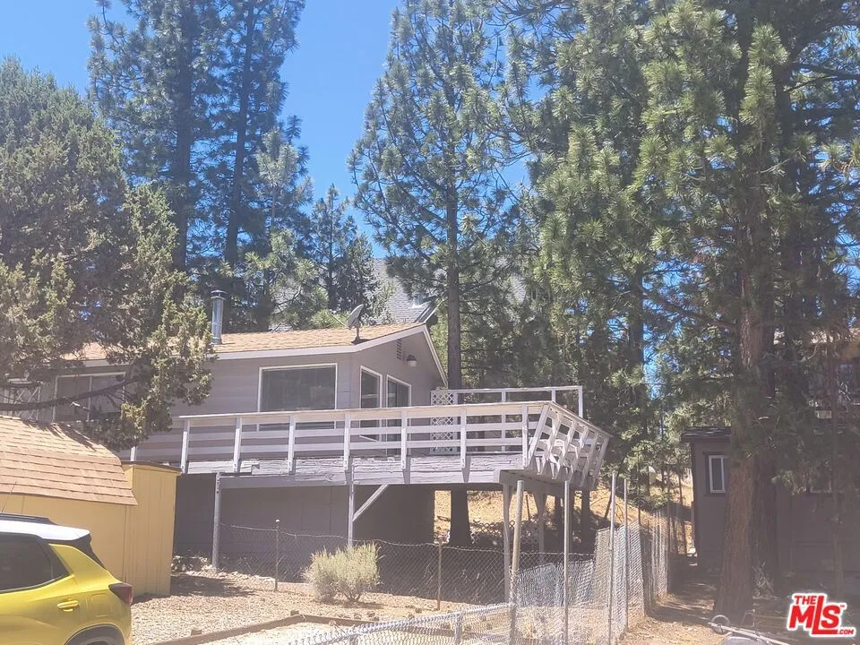 2767 Cedar Lane Big Bear City, CA 92314