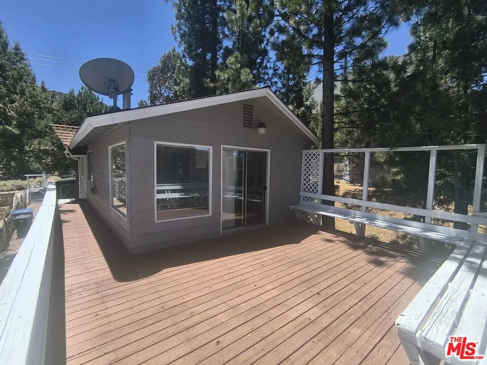 2767 Cedar Lane Big Bear City, CA 92314