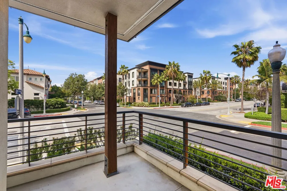 12920 Runway Road #120 Los Angeles, CA 90094