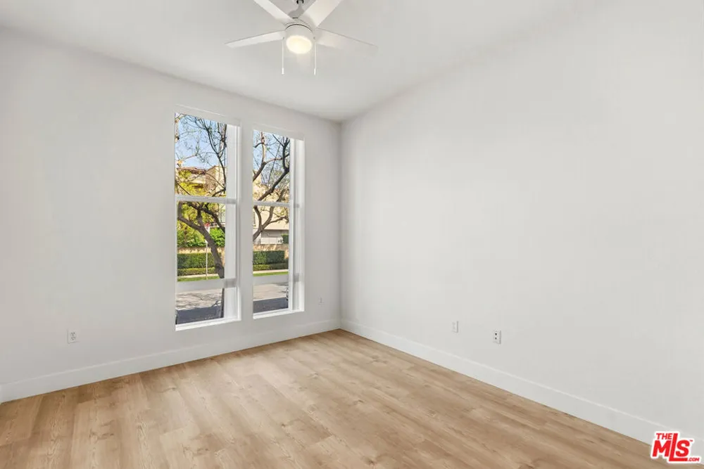 12920 Runway Road #120 Los Angeles, CA 90094