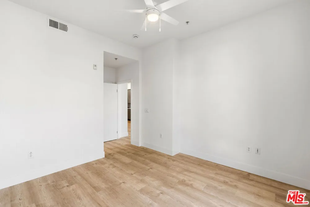12920 Runway Road #120 Los Angeles, CA 90094