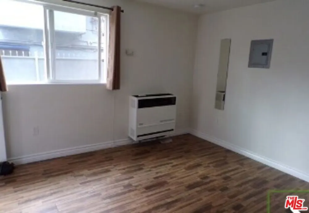 1036 Bonnie Brae Street Los Angeles, CA 90026