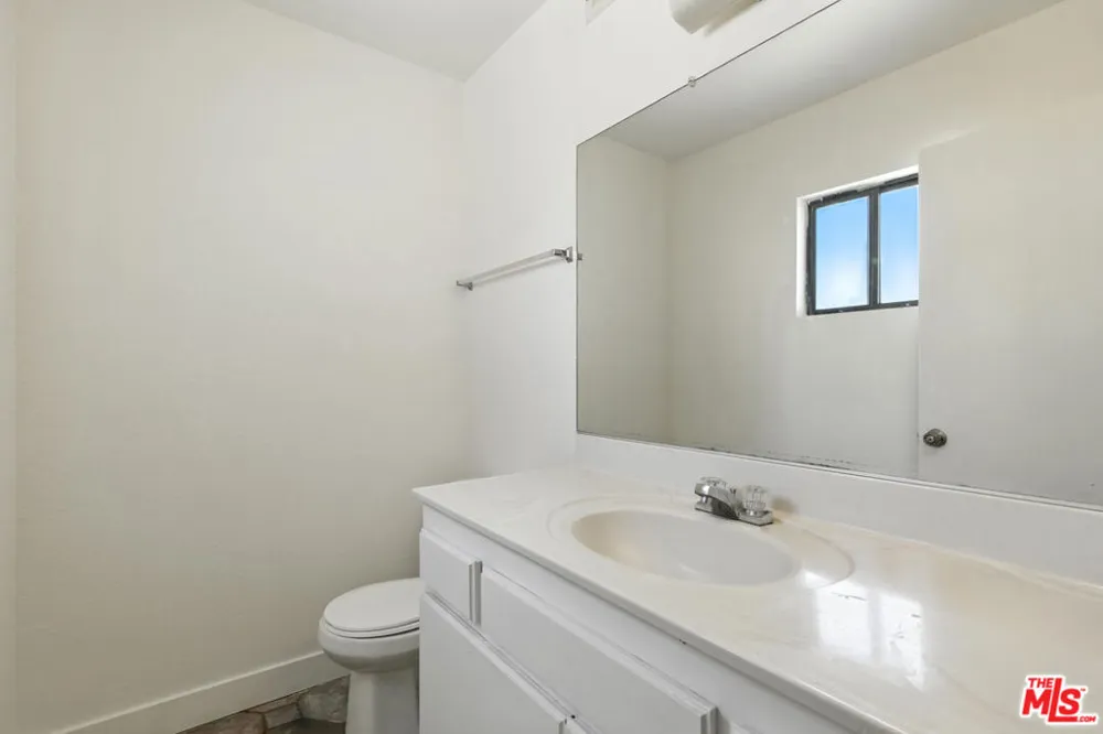1655 E Avenue K Lancaster, CA 93535