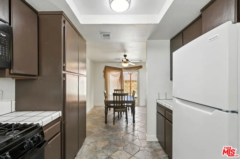 1655 E Avenue K Lancaster, CA 93535