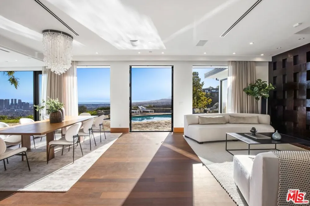 9302 Nightingale Drive Los Angeles, CA 90069