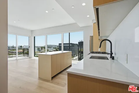 3555 Overland Avenue #505