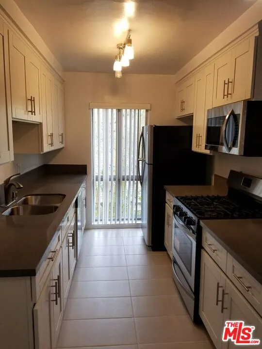 7607 Norton Avenue #3 West Hollywood, CA 90046