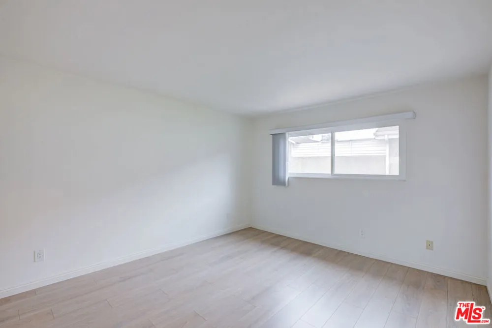 2020 Graham Avenue #206 Redondo Beach, CA 90278