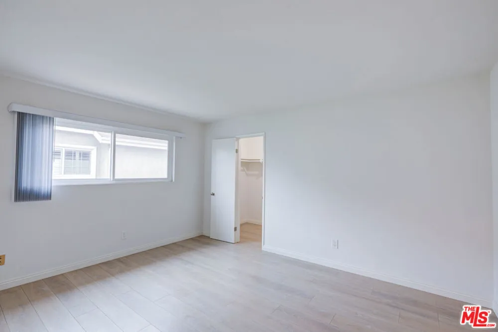 2020 Graham Avenue #206 Redondo Beach, CA 90278