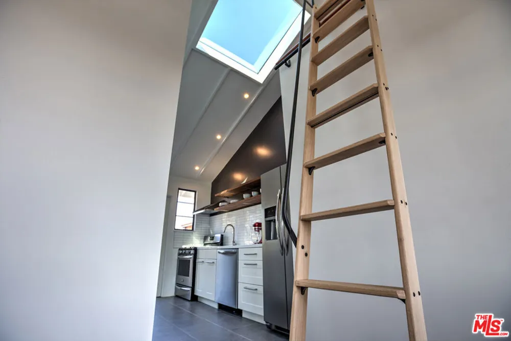1807 Montana Ave #C Santa Monica, CA 90403