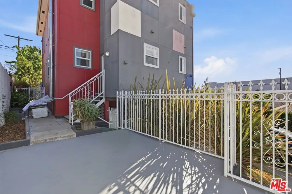 141 W Avenue 31 #1 Los Angeles, CA 90031