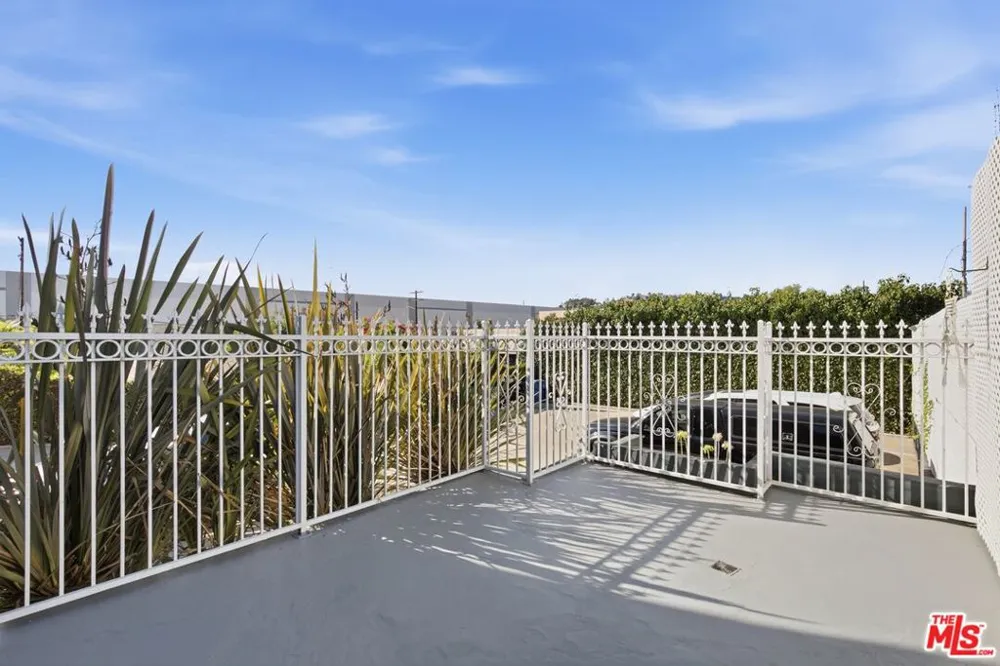 141 W Avenue 31 #1 Los Angeles, CA 90031