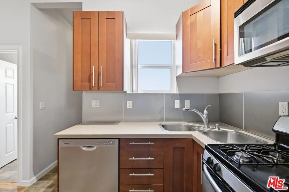 141 W Avenue 31 #1 Los Angeles, CA 90031