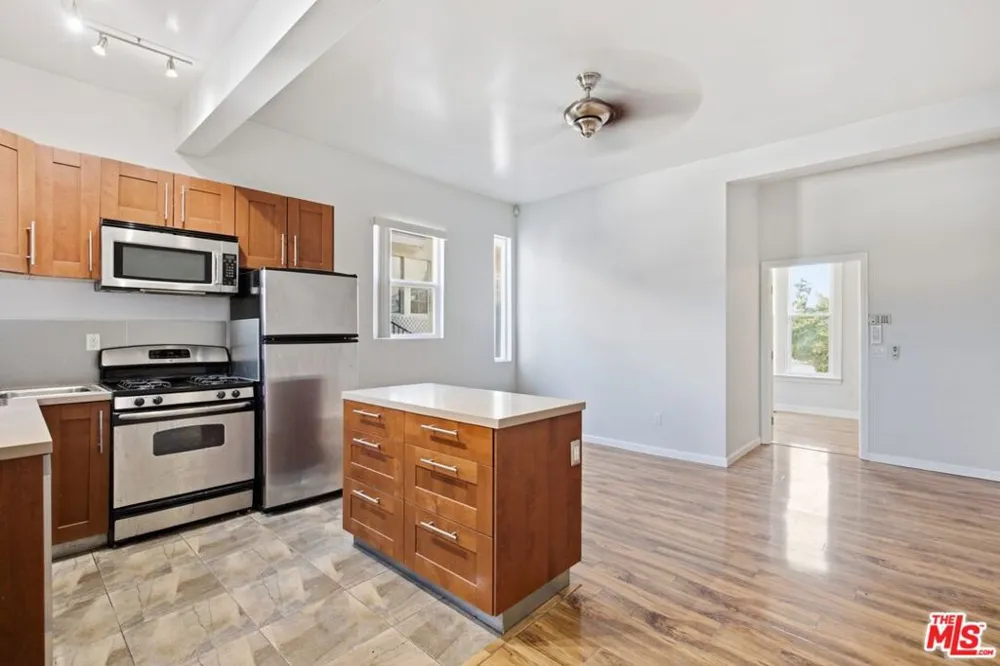 141 W Avenue 31 #1 Los Angeles, CA 90031