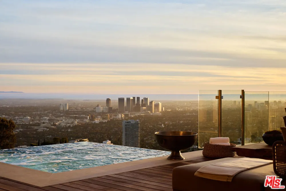 1615 Blue Jay Way West Hollywood, CA 90069