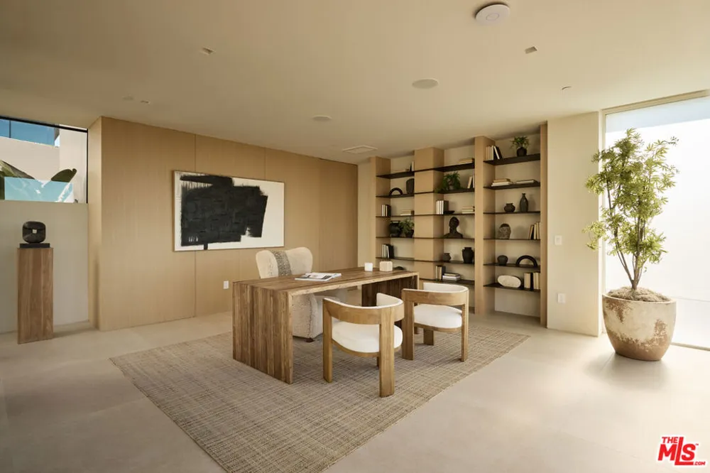 1615 Blue Jay Way West Hollywood, CA 90069