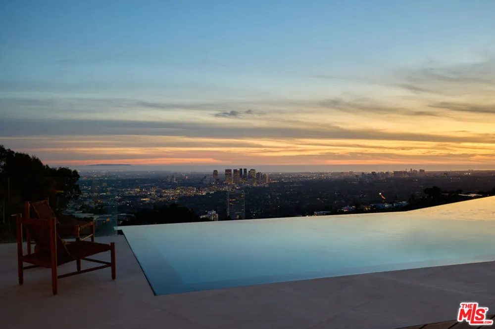 1615 Blue Jay Way West Hollywood, CA 90069