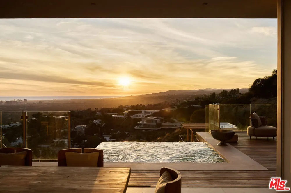 1615 Blue Jay Way West Hollywood, CA 90069