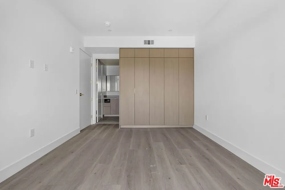 1808 Lincoln Boulevard #305 Venice, CA 90291
